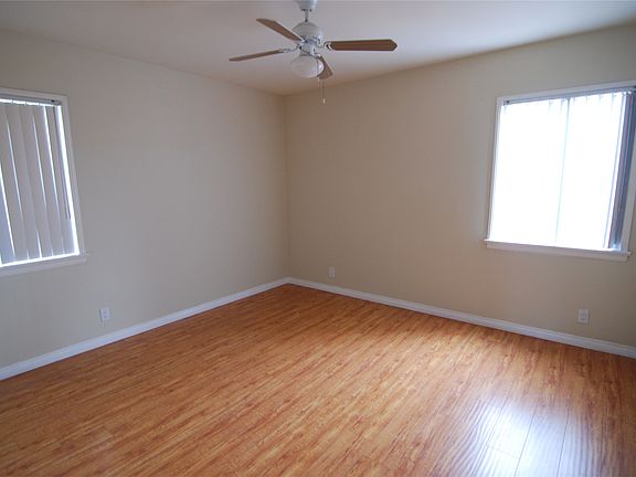 4th image of 400 1/2 Wing St