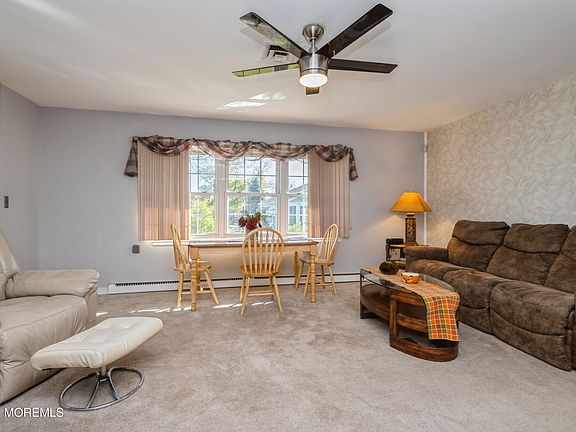 4th image of 573A Sheffield Court
