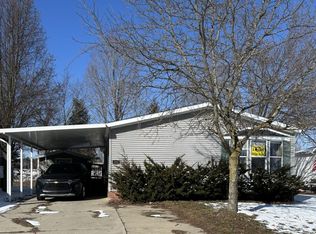 1716 Northview Dr, Lapeer, MI 48446