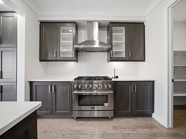3281 Post Rd — Photo 19