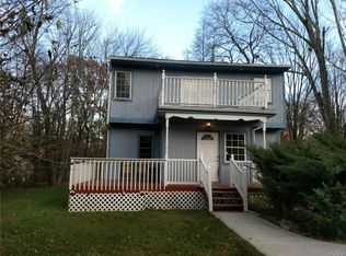 13 Castro Rd, Pine Bush, NY 12566