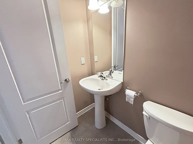 227 Spring Creek Dr — Photo 6
