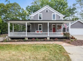 32 W Ogden Ave, Hinsdale, IL