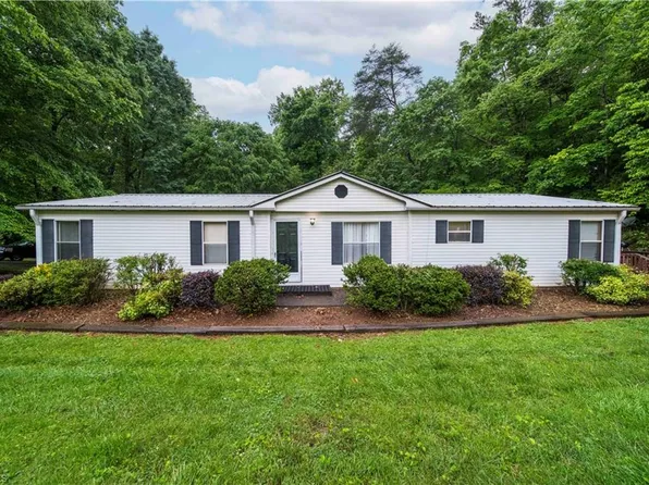 3137 Baltimore Rd, East Bend, NC 27018