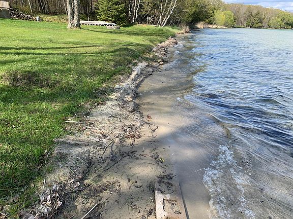 2nd image of 4104 County Road 413