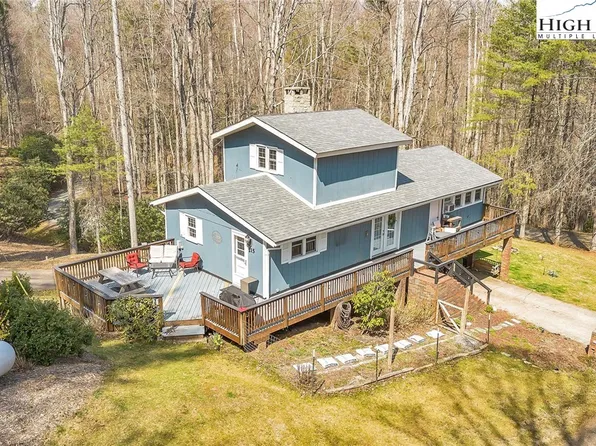 115 W New River Drive, West Jefferson, NC 28694