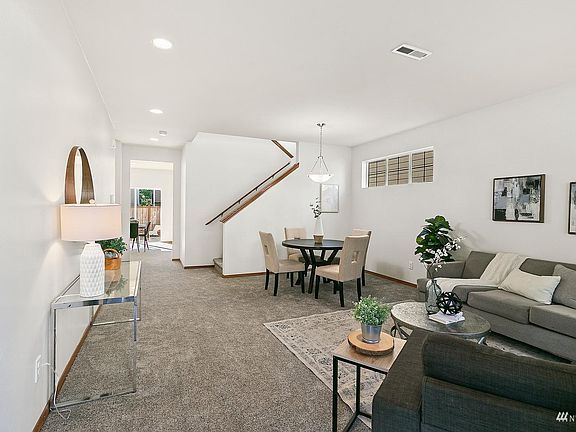 4th image of 17628 74th Avenue Ct E
