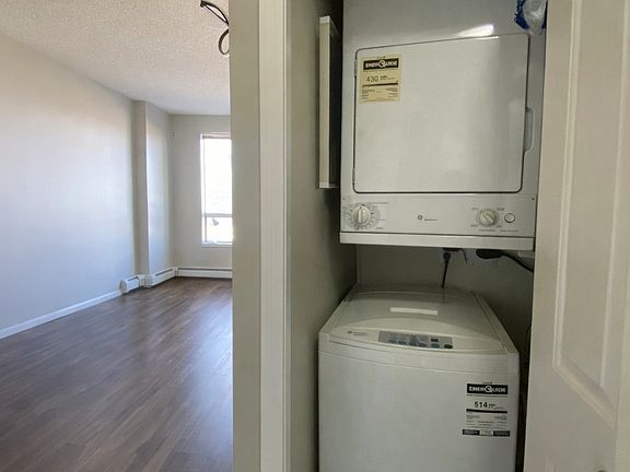 2nd image of 1053 10th St SW #603