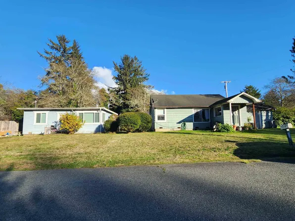826 Modoc St, Crescent City, CA 95531
