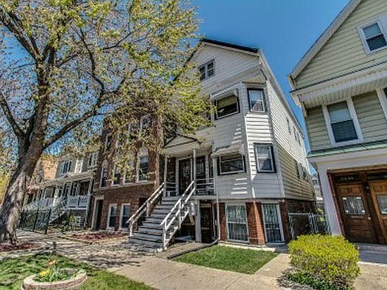 1st image of 3445 N Oakley Ave #3