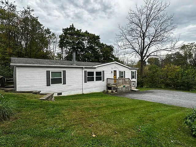 3 bed, 1568 sqft, $1,500 — Photo 1
