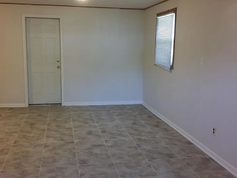 1015 N Lafayette St — Photo 10