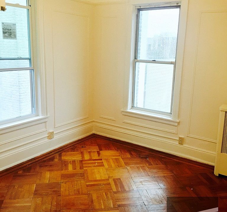 1st image of 3711 28th Ave APT 3