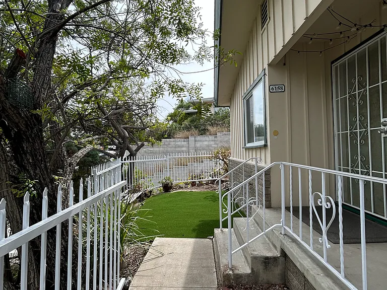 6158 Tarragona Dr — Photo 22