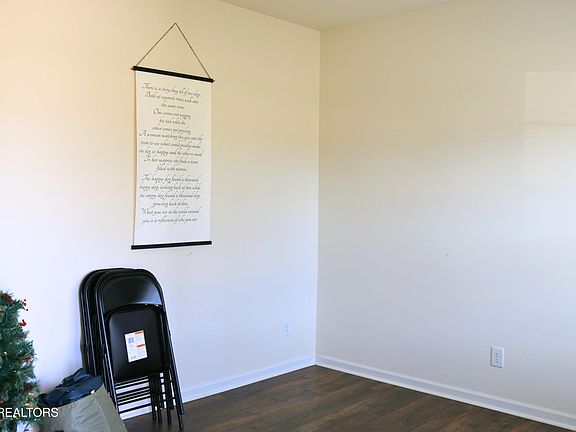 4th image of 1642 Pebblestone Ct