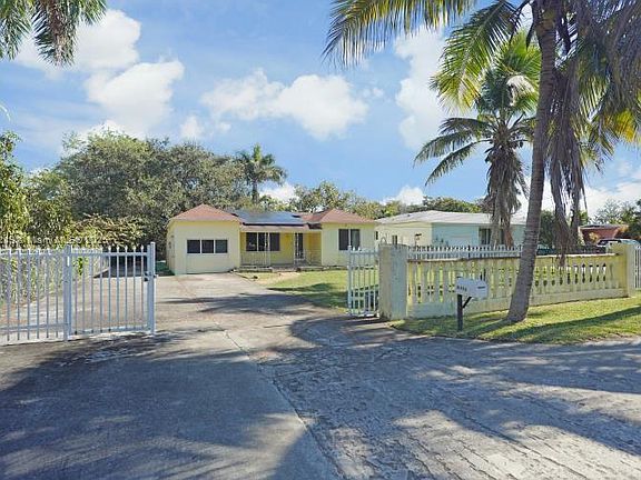 2nd image of 14443 S Biscayne River Dr