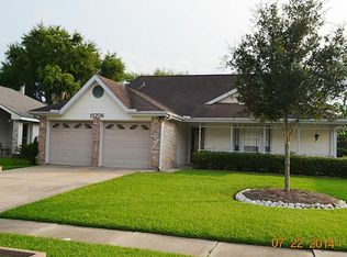 15706 Caprock Dr, Webster, TX 77598