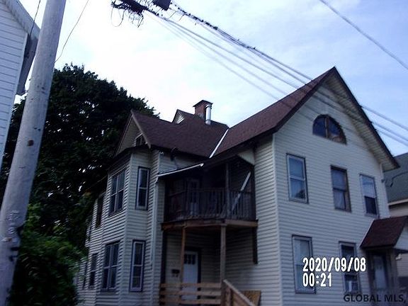 2nd image of 44 Storrie St