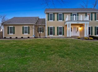 2035 Brook Hill Ridge Dr, Chesterfield, MO 63017