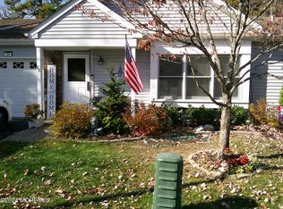 88 Chaucer Ct, Lakewood, NJ