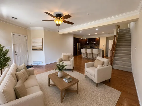 5708 Callcott Way Unit A, Alexandria, VA 22312