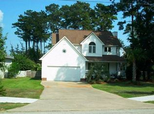 207 Harbor Dr, Morehead City, NC 28557