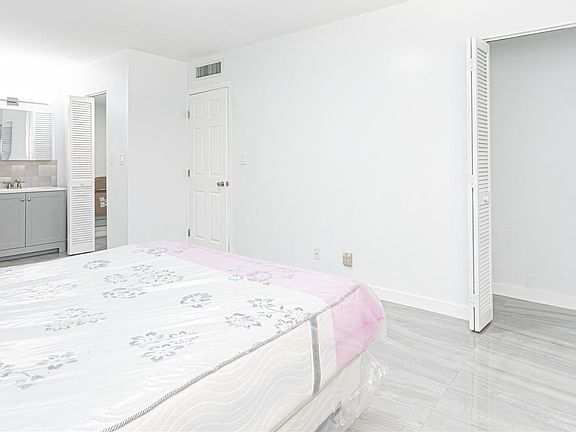 5th image of 6301 N Falls Circle Drive #405