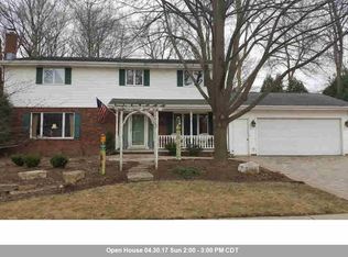 1127 E Capitol Dr, Appleton, WI 54911