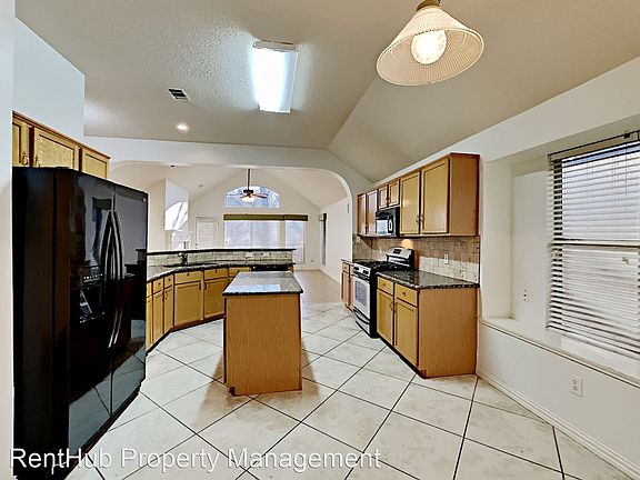2nd image of 1602 Blair Dr
