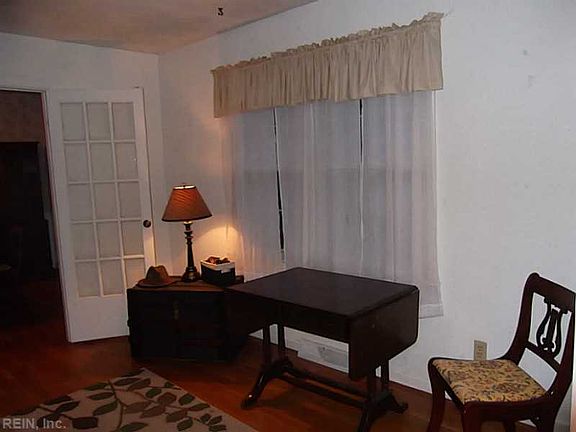 5th image of 608 Hassell Dr