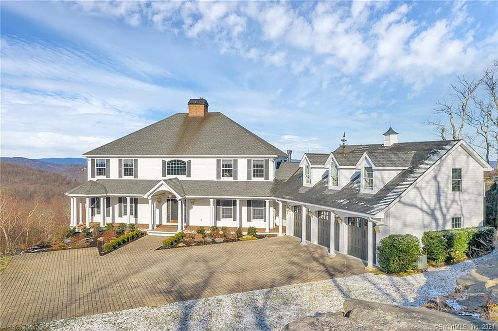 21 Rock Ridge Ct New Fairfield Ct 06812 Mls 170377071 Zillow