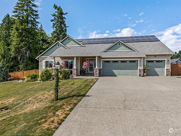 2nd image of 2914 Heron Lane SE