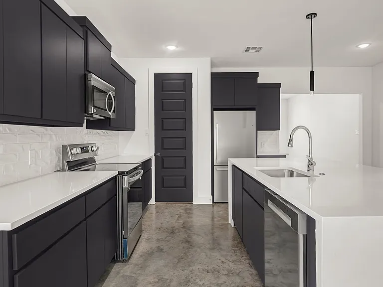 3003 Alpha Wolf Ct — Photo 10