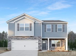 145 Ridgehaven Dr, Waynesville, NC 28786