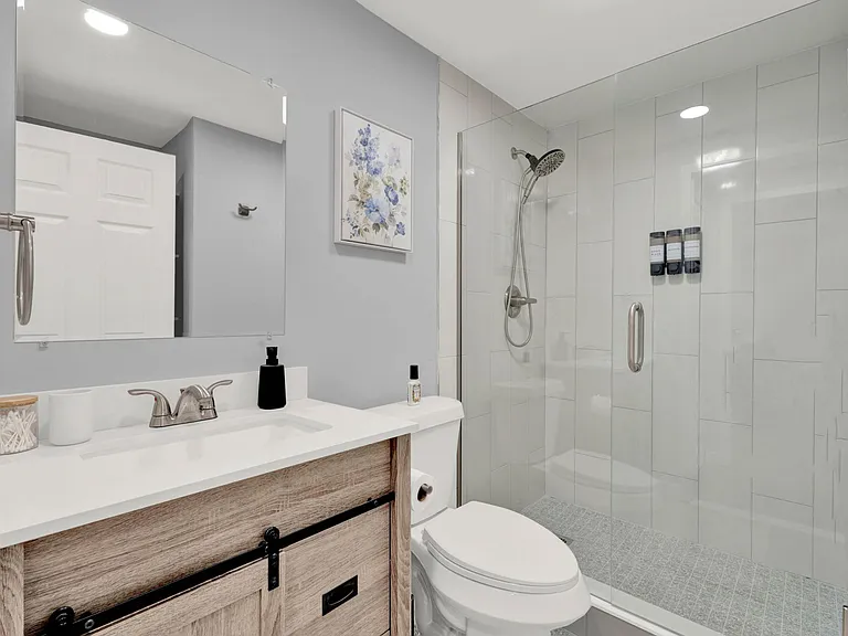 Heathmore Villas Apartments — Photo 21