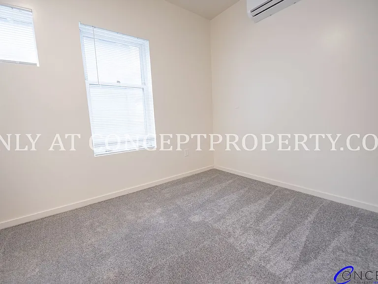 223 E 3rd Ave — Photo 26