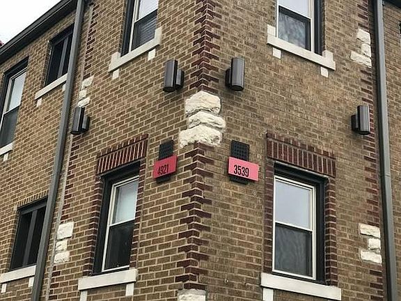 3rd image of 4921 Pernod Ave APT 1W