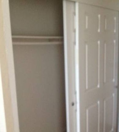 4th image of 875 Morrison Ave APT 19A