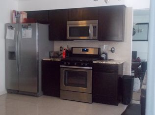 6 Westerly Dr, Sicklerville, NJ 08081