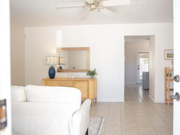 10731 Stanley Dr NW, Albuquerque, NM 87114