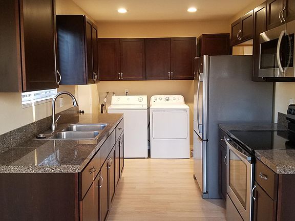 2nd image of 3597 Campus Dr