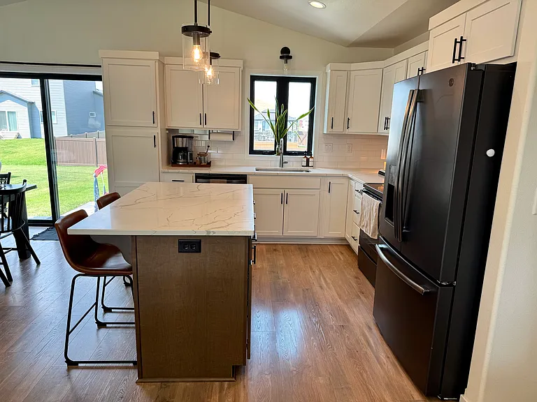 7911 Cottonwood Blvd — Photo 4