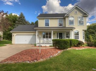 14359 Oak Leaf Trl, Linden, MI 48451