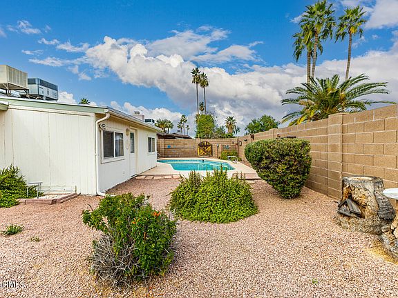 5th image of 6743 S NEWBERRY Road