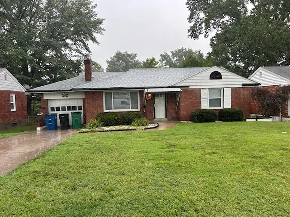 9236 Hathaway Dr, Saint Louis, MO 63136