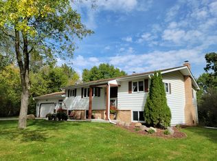 17275 Blackbird Trl, Hastings, MN 55033