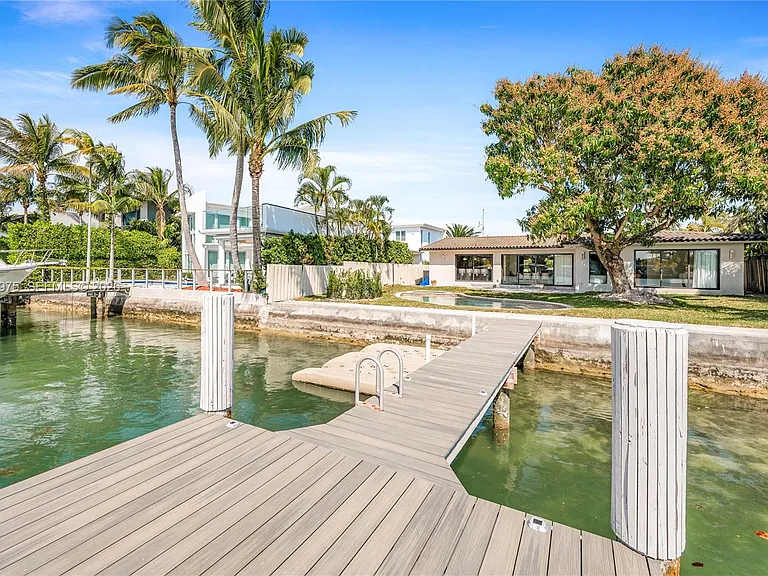 1170 S Biscayne Point Rd — Photo 42