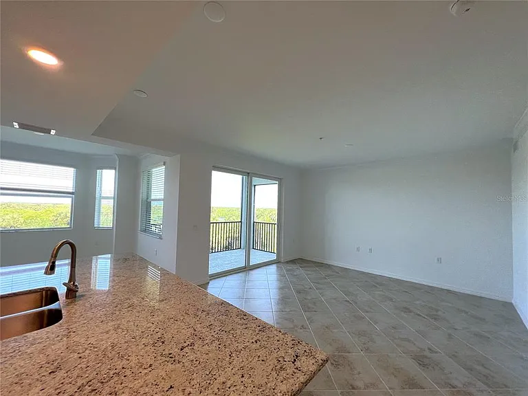 14041 Heritage Landing Blvd #637 — Photo 10