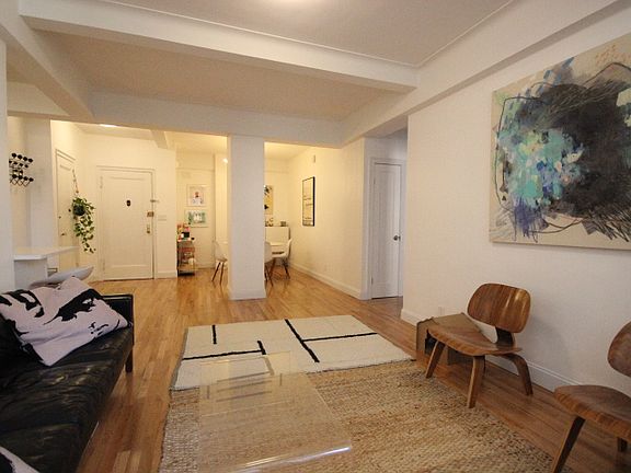 3rd image of 145 W 96th St #6DE