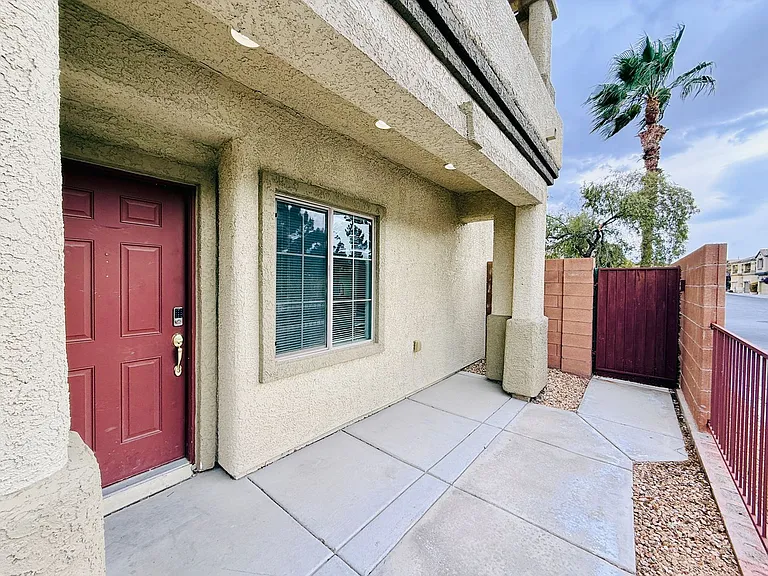 9621 Sharp Horn Ct — Photo 3